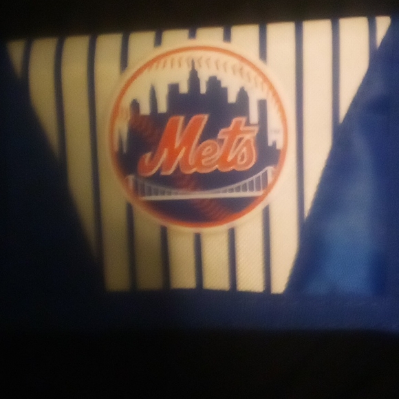 Mets stuff - Picture 4 of 5
